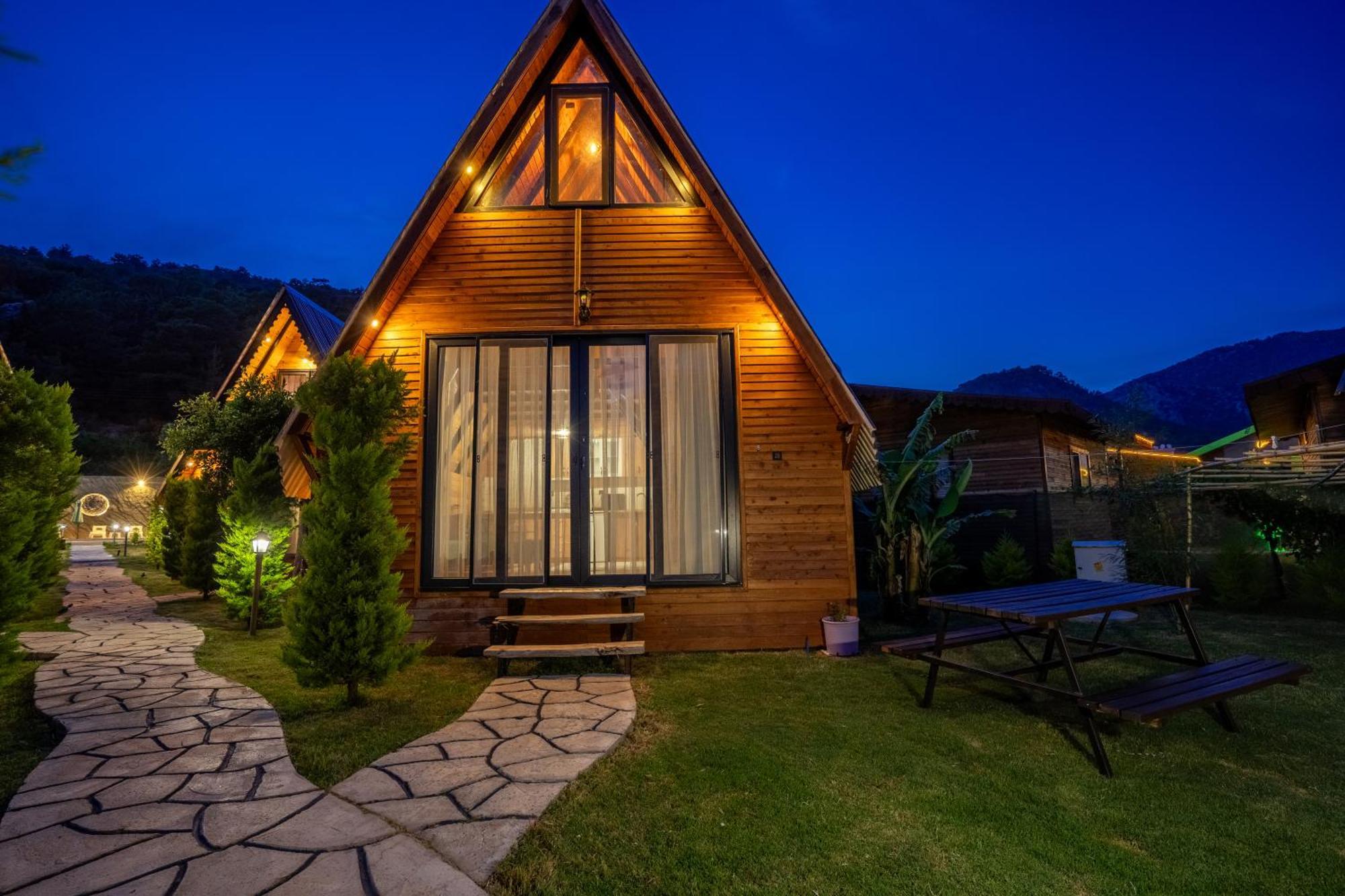 Karaoez Sapphire Bungalows Kumluca Exterior foto